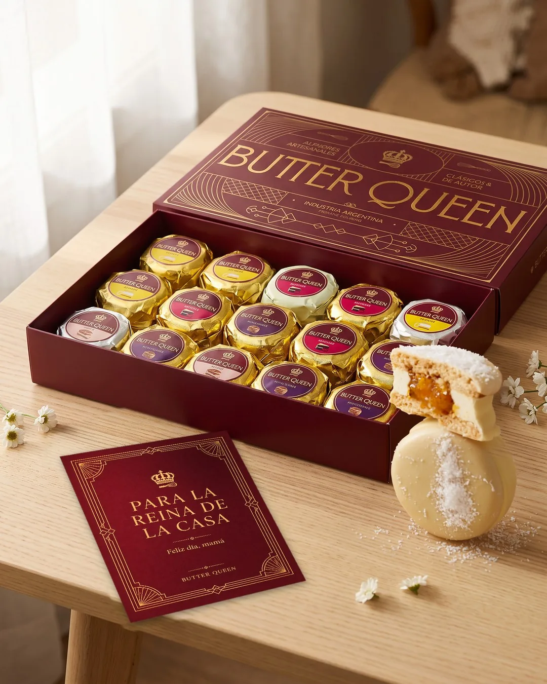Big Box para mamá con un alfajor de Coco y Maracuyá de regalo y la tarjeta del Día de la Madre